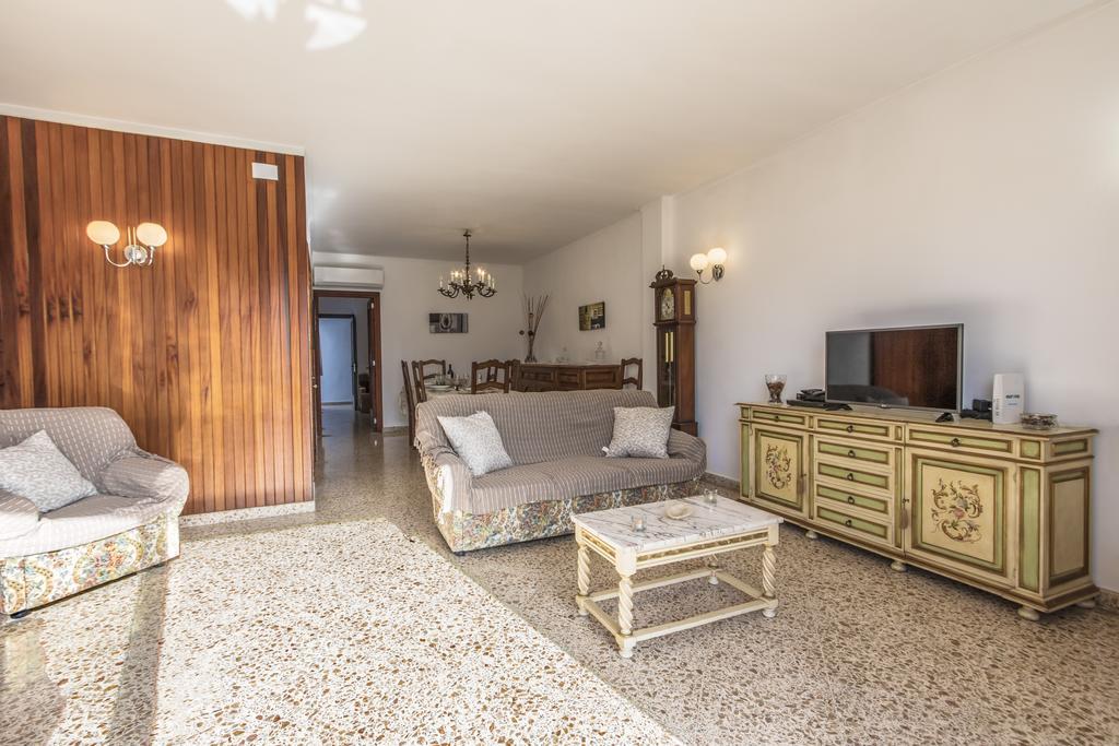 Townhouse Dionis By Homevillas360 Pollença Kültér fotó